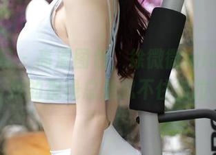 模范学院 – 高清图包，徐微微mia短裙，哎呀，我的视线总是忍不住被拉回来！