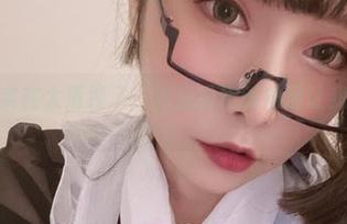 这组写真实在太清纯了，次屁啦用新角度让我再次观看。