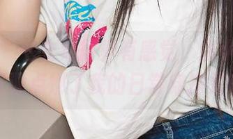 爱尤物 – 毛衣穿得真有感觉，唐小糖的美图资源点燃了我的日常穿搭灵感！