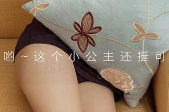爱尤物 – 眼镜和李丽莎的超强组合，壁纸哪里能找这么生动的画面？