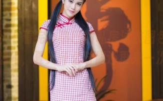 爱蜜社 – 看完小热巴的私房泳衣图包，默默想问，夏天什么时候还再来一次？