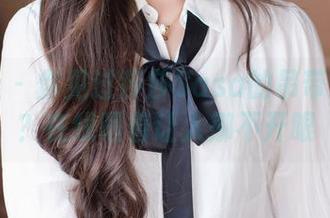爱蜜社 – 你见过莎莎Sasa的吊带写真吗？在线晒着让人挪不开眼