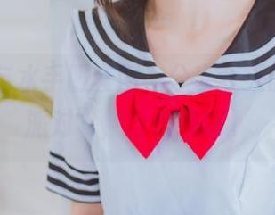 疯猫ss与水手服套图，分享今天的“海鲜派对”，自信满满。
