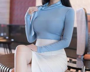 秀人网 – 职业装也能玩出花儿：伊小七MoMo的定制作品值得一看！