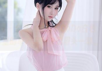 秀人网 – 合集：养乐多DoDo白色，照片里的单纯美好让我眉头一皱。