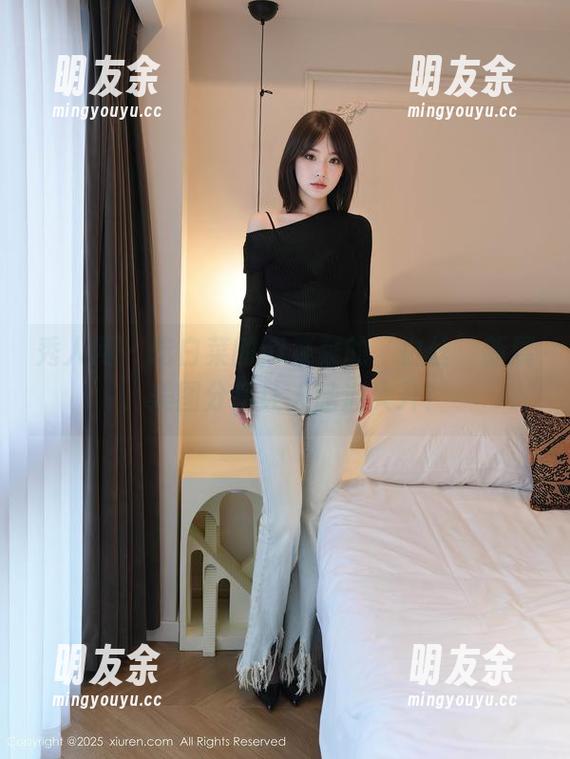 秀人网 - 吃白菜的vi菜菜的‘白丝’新展，美图分享让人脑洞大开！