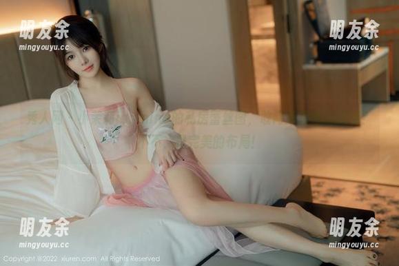秀人网 - 小茉莉jasmine的私房蕾丝图，敢问这是谁的糕点？不不，是完美的布局！