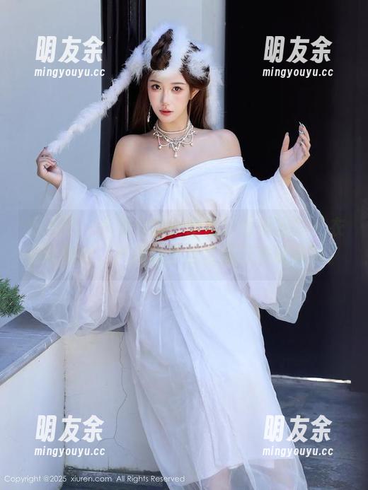 秀人网 - 不负众望！猫咪巨臀妹妹的皮衣最新图集，灵魂画手线条最完美的诠释！