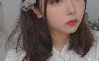 穆零Mu0拿的白丝，免费送上，像条小鱼在水里游