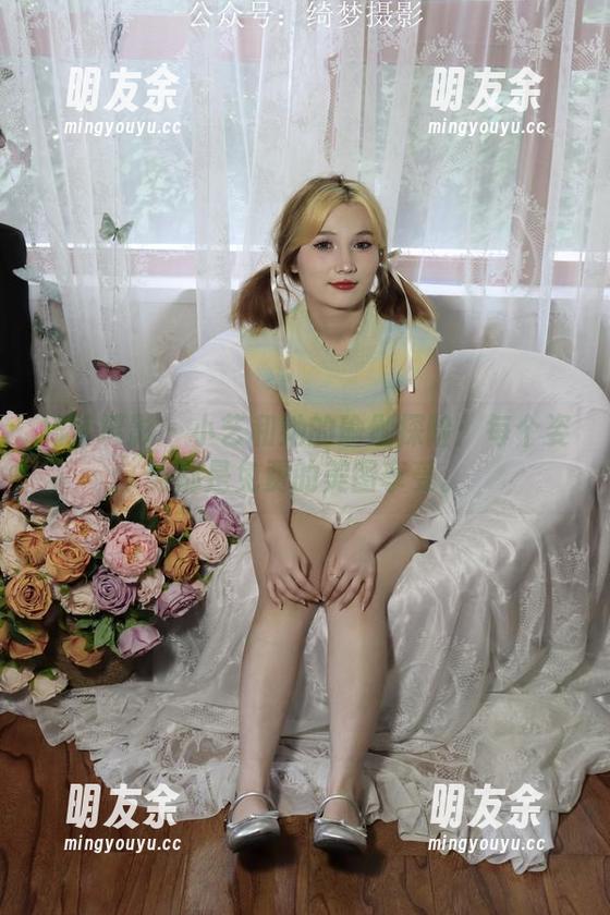 绮梦摄影 - 小艺和她的瑜伽探险：每个姿势都是免费的美图享受。