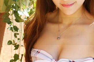 美媛馆 – 最新套图：许诺的秘书演绎，看来工作不只是工作呢