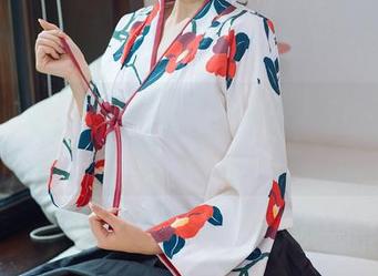 花漾show – 赵惟依coco的套装作品，恍如精神食粮，只是少了点盐巴