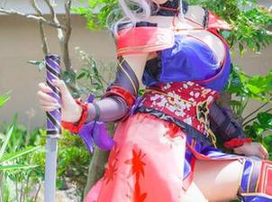 菠萝社 – 一组夏美酱的全套写真，她把八重樱的气氛带上天。
