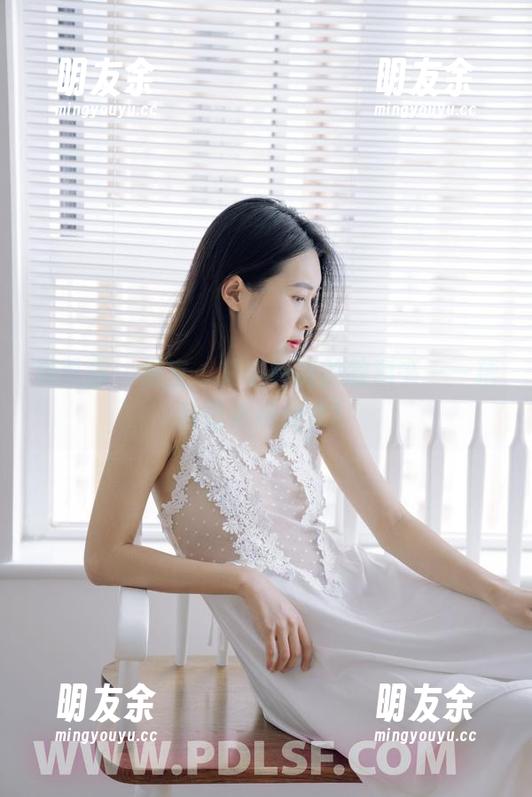 轰趴猫 - 教室，艾小青版的教科书——精致壁纸随便拿！