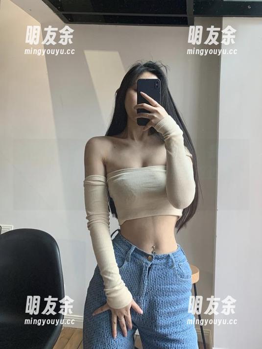微密圈 - 看了陈佩奇的少女写真，我想，每个人心中都有个少女，虽然我这边是个老爷们。