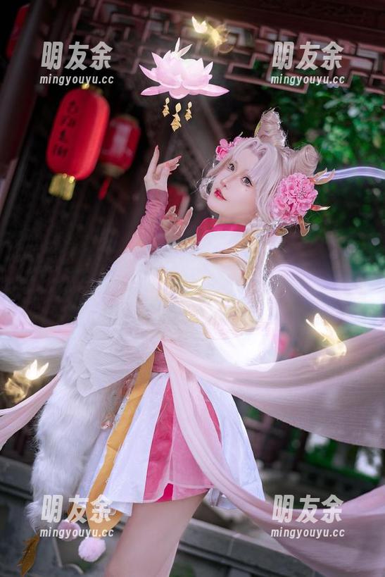 小小贴士：露儿大魔王的美腿合集，分享能让你脑补一整天的画面。