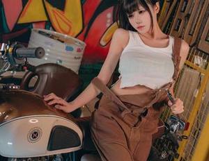 离不开的吸引力，黏黏团子兔与女孩的在线图集，随时都有新的发现哦。